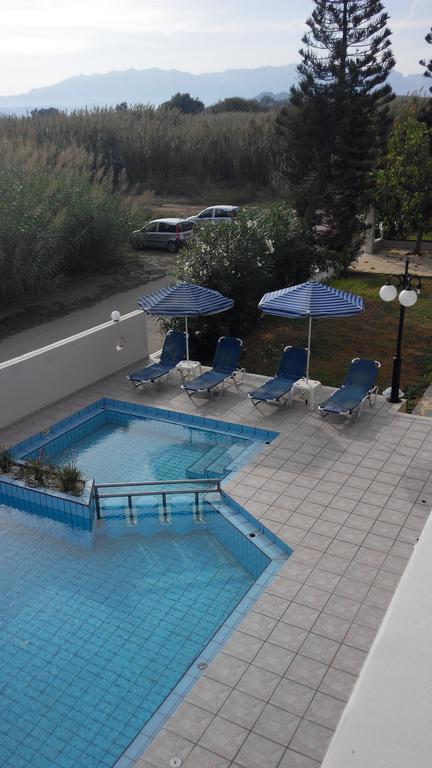 Viaros Apartments Gerani  Екстериор снимка