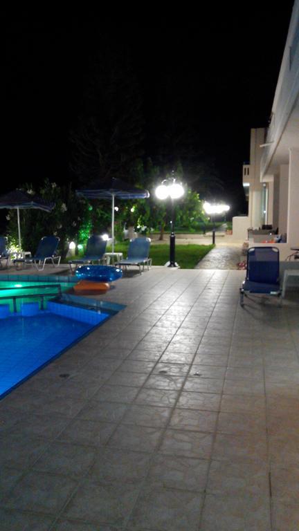 Viaros Apartments Gerani  Екстериор снимка